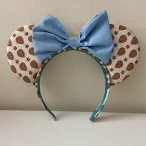 Balloon Adventure Minnie Ears